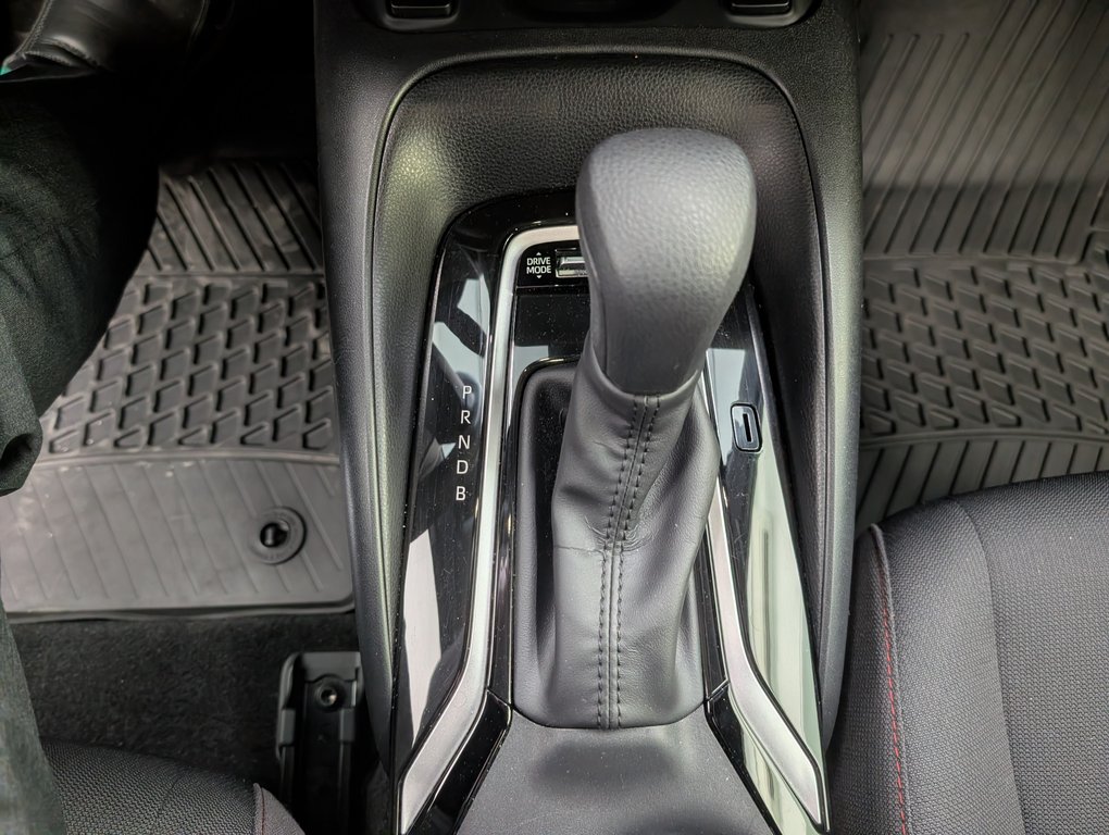 2025 Toyota Corolla HYBRIDE SE AWD in Magog, Quebec - 12 - w1024h768px