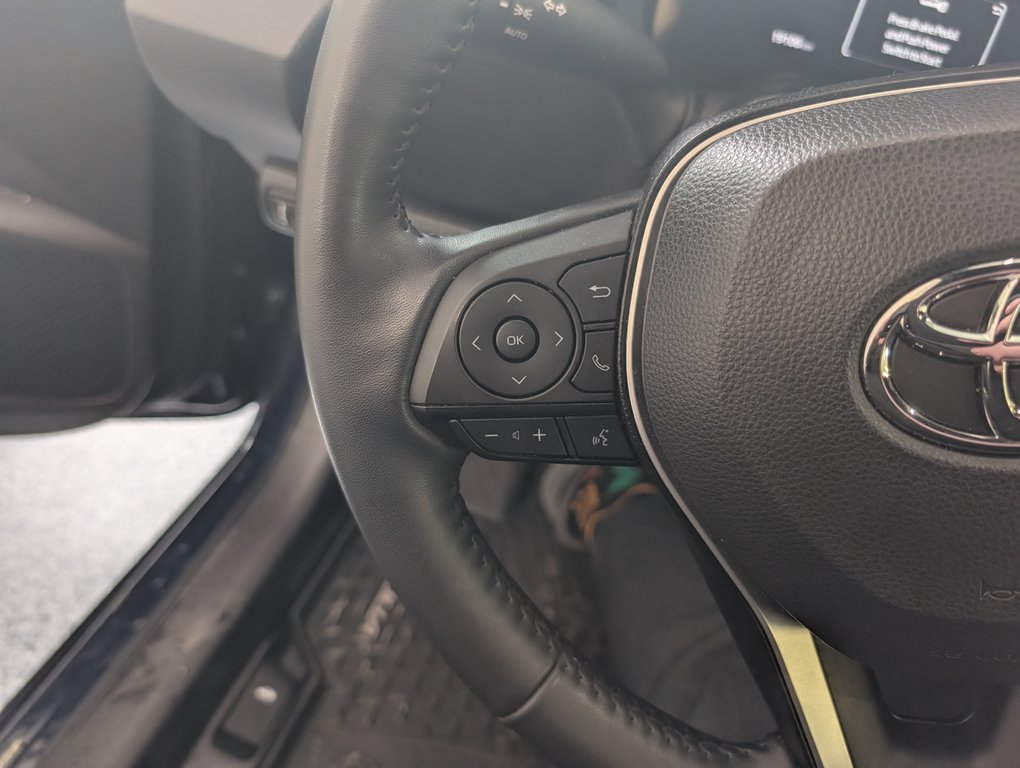 2025 Toyota Corolla HYBRIDE SE AWD in Magog, Quebec - 15 - w1024h768px