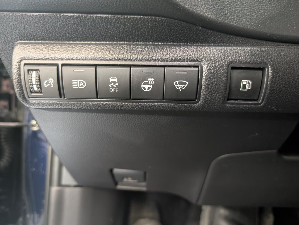 2025 Toyota Corolla HYBRIDE SE AWD in Magog, Quebec - 19 - w1024h768px