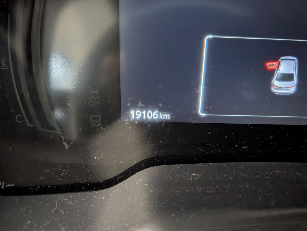 2025 Toyota Corolla HYBRIDE SE AWD in Magog, Quebec - 18 - w1024h768px