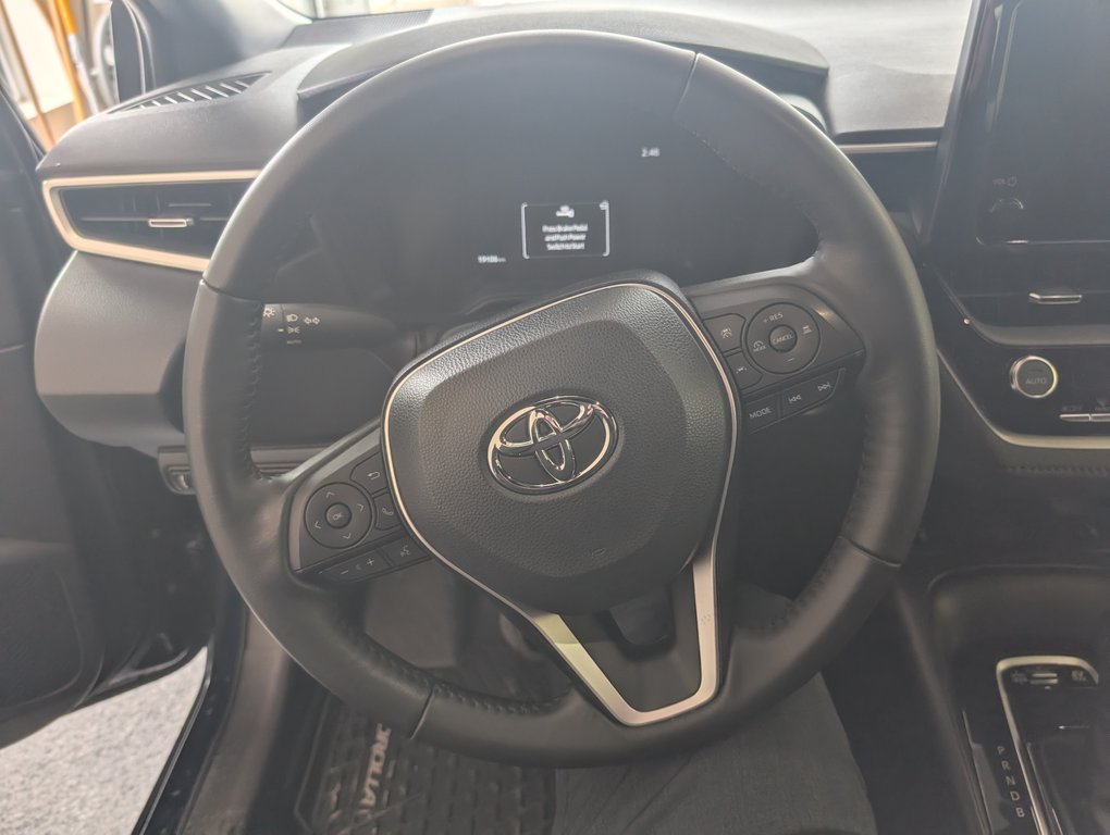 2025 Toyota Corolla HYBRIDE SE AWD in Magog, Quebec - 10 - w1024h768px