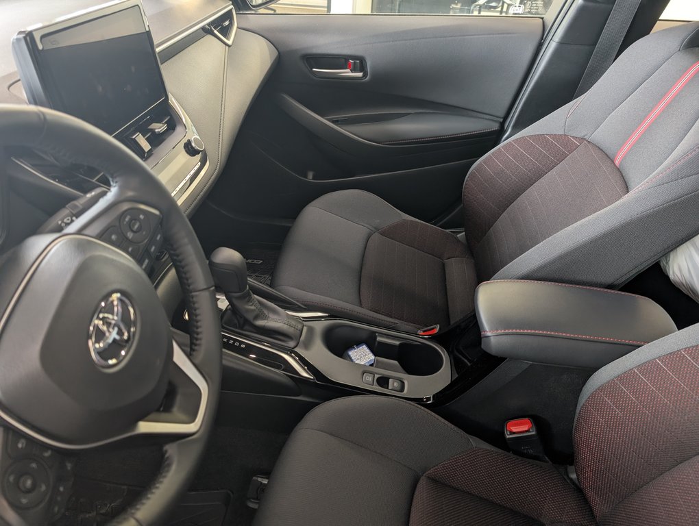 2025 Toyota Corolla HYBRIDE SE AWD in Magog, Quebec - 8 - w1024h768px