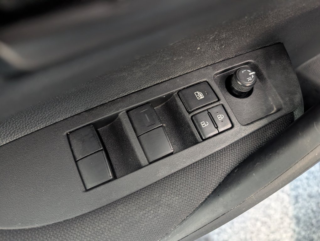 Toyota Corolla LE, AUTOMATIQUE, GARANTIE JUSQU EN 2030, 2025 à Magog, Québec - 13 - w1024h768px