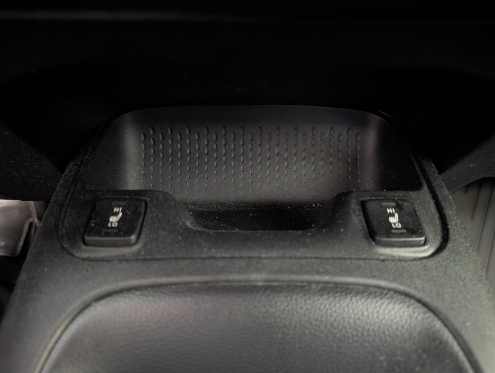 Toyota Corolla LE, AUTOMATIQUE, GARANTIE JUSQU EN 2030, 2025 à Magog, Québec - 16 - w1024h768px