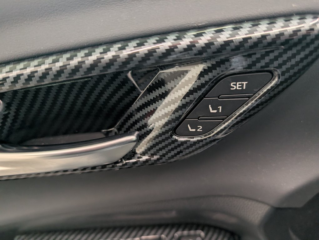 Toyota Crown Platinum 2023 à Magog, Québec - 17 - w1024h768px