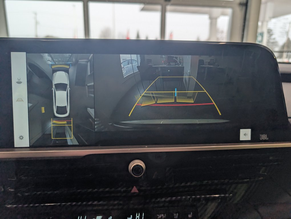 Toyota Crown Platinum 2023 à Magog, Québec - 23 - w1024h768px