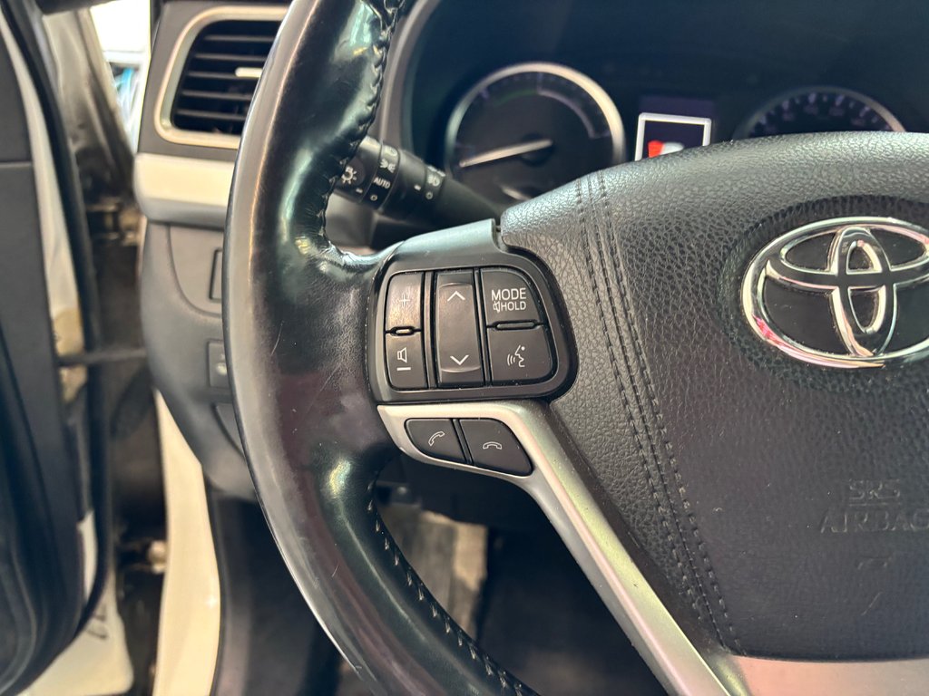 Toyota Highlander Hybrid Limited AWD, 2017 à Magog, Québec - 19 - w1024h768px