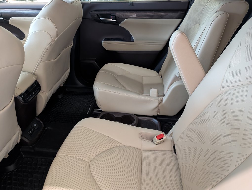 Toyota Highlander hybrid LIMITED PLATINUM, GARANTIUE JUSQU EN 2027, 2020 à Magog, Québec - 11 - w1024h768px