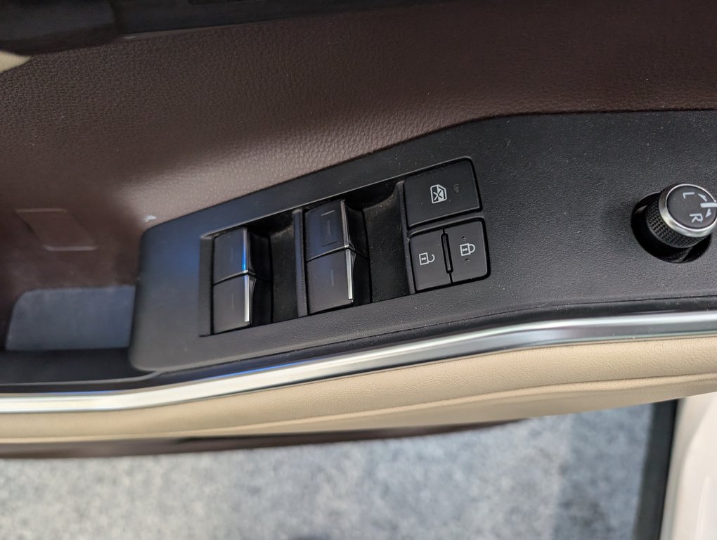 Toyota Highlander hybrid LIMITED PLATINUM, GARANTIUE JUSQU EN 2027, 2020 à Magog, Québec - 15 - w1024h768px