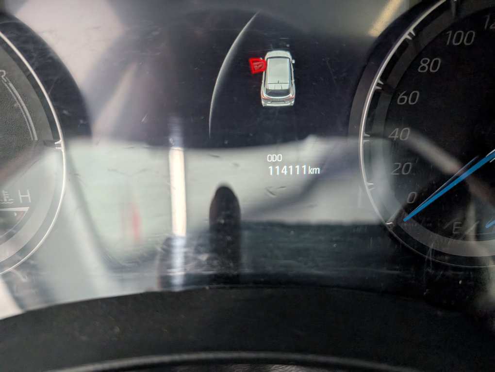 2021 Toyota Highlander hybrid LIMITED AWD, in Magog, Quebec - 22 - w1024h768px