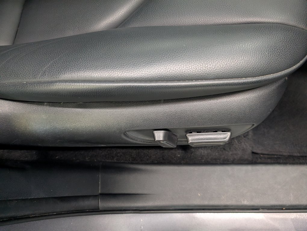 Toyota Highlander hybrid XLE AWD, GARANTIE JUSQU EN 2028, 2023 à Magog, Québec - 10 - w1024h768px