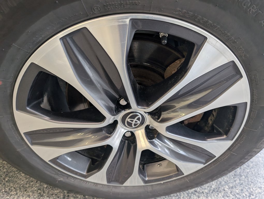 Toyota Highlander hybrid XLE AWD, GARANTIE JUSQU EN 2028, 2023 à Magog, Québec - 25 - w1024h768px