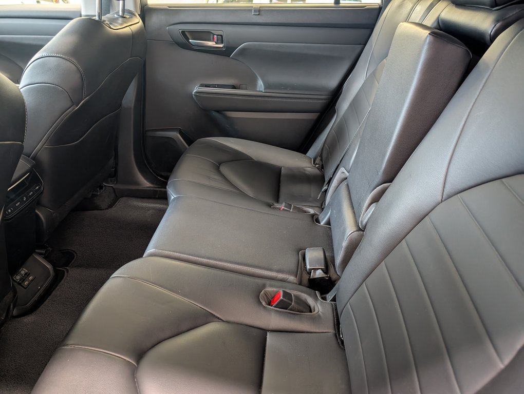 Toyota Highlander hybrid XLE AWD, GARANTIE JUSQU EN 2028, 2023 à Magog, Québec - 11 - w1024h768px