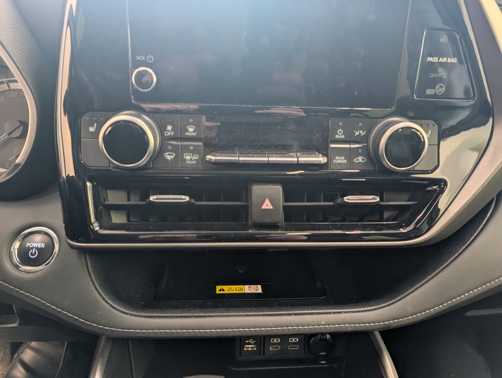 Toyota Highlander hybrid XLE AWD, GARANTIE JUSQU EN 2028, 2023 à Magog, Québec - 19 - w1024h768px