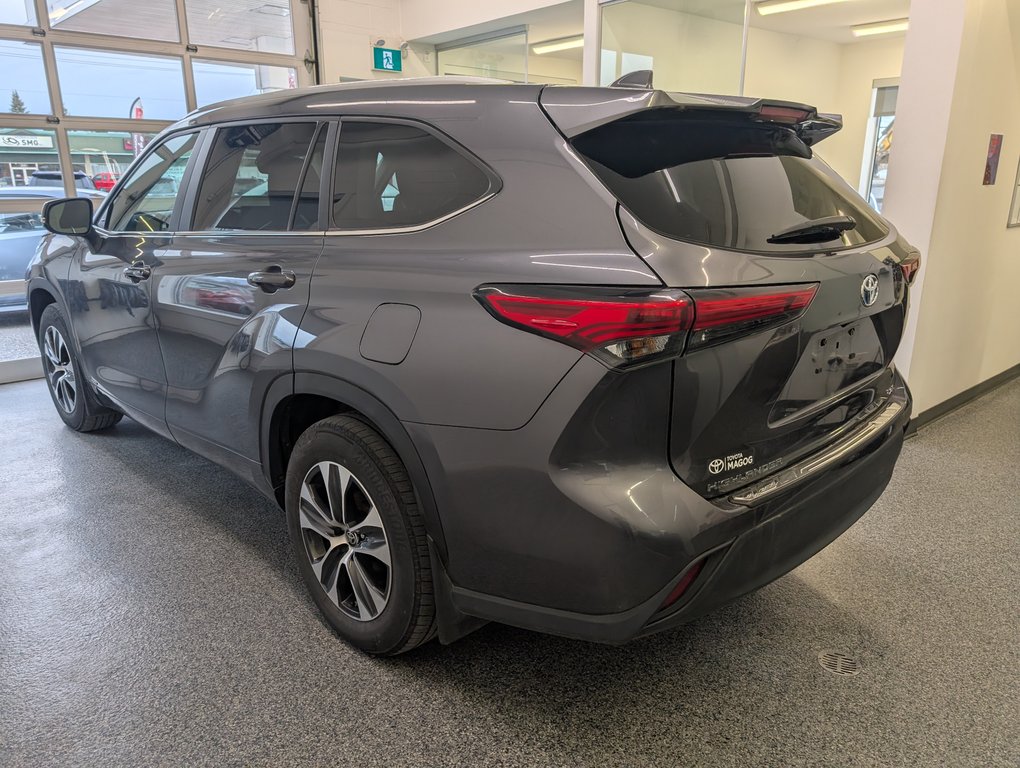 Toyota Highlander hybrid XLE AWD, GARANTIE JUSQU EN 2028, 2023 à Magog, Québec - 5 - w1024h768px