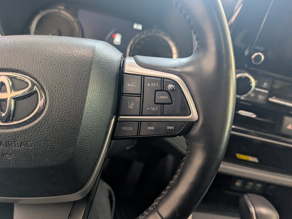 Toyota Highlander hybrid XLE AWD, GARANTIE JUSQU EN 2028, 2023 à Magog, Québec - 21 - w1024h768px