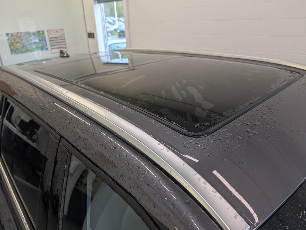Toyota Highlander hybrid LIMITED, 2023 à Magog, Québec - 27 - w1024h768px