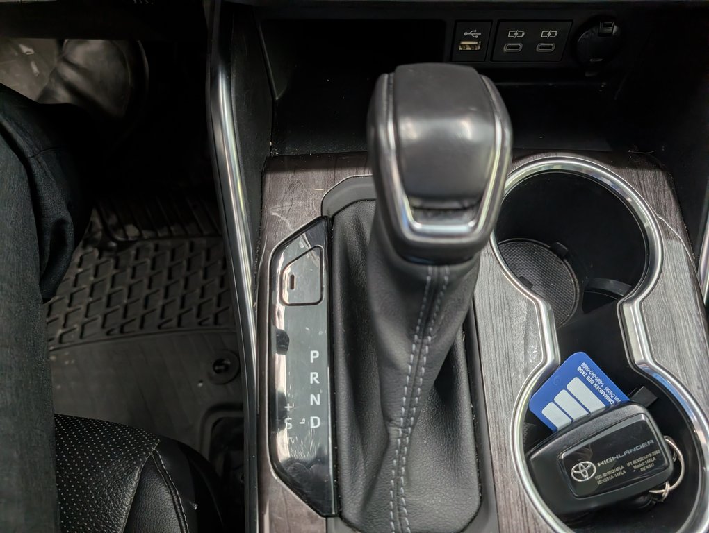 Toyota Highlander hybrid LIMITED, 2023 à Magog, Québec - 18 - w1024h768px