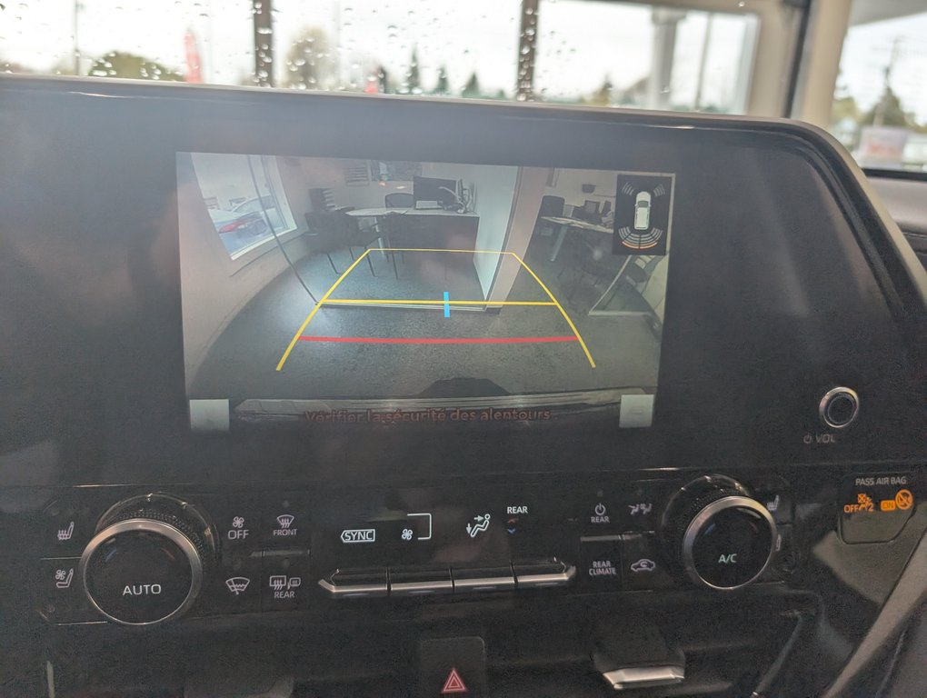Toyota Highlander hybrid LIMITED, 2023 à Magog, Québec - 22 - w1024h768px