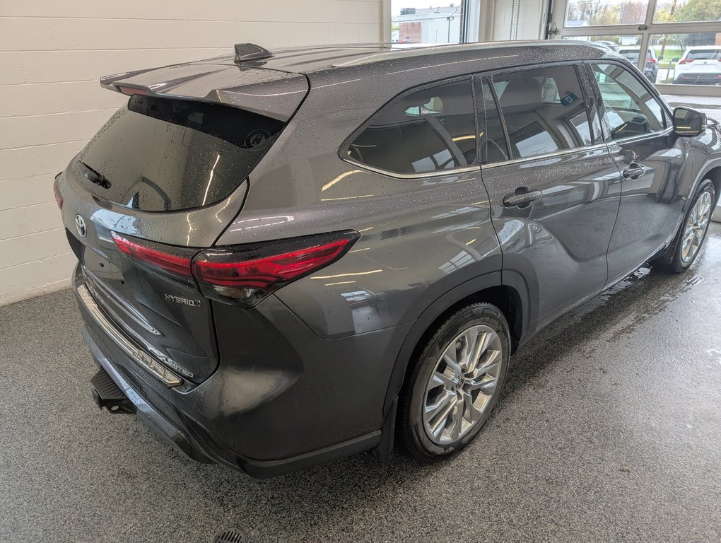 Toyota Highlander hybrid LIMITED, 2023 à Magog, Québec - 3 - w1024h768px