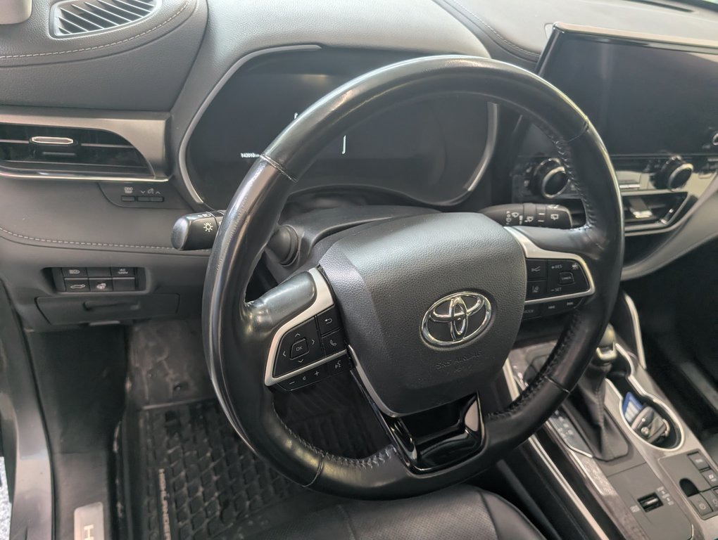 Toyota Highlander hybrid LIMITED, 2023 à Magog, Québec - 13 - w1024h768px