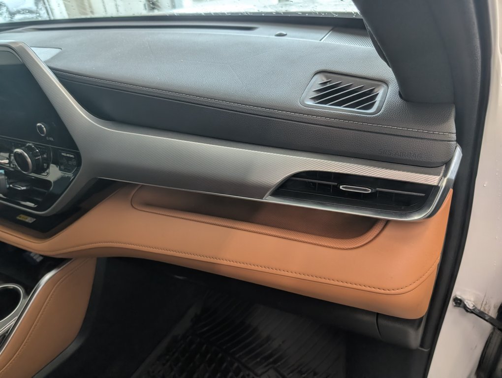 2023 Toyota Highlander hybrid LIMITED AWD, in Magog, Quebec - 9 - w1024h768px