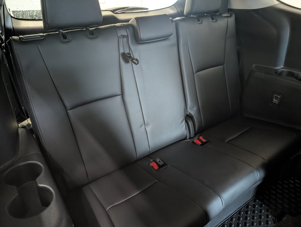 2024 Toyota Highlander hybrid XLE NIGHTSHADE AWD, in Magog, Quebec - 8 - w1024h768px