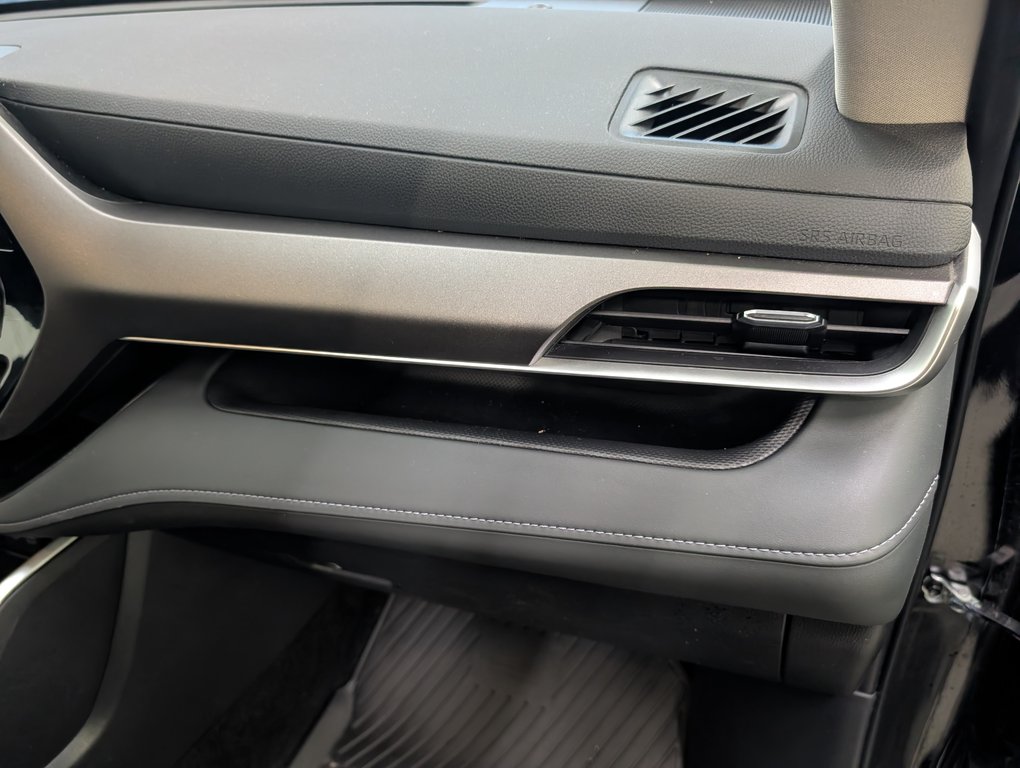 2025 Toyota Highlander hybrid XLE, AWD, in Magog, Quebec - 9 - w1024h768px