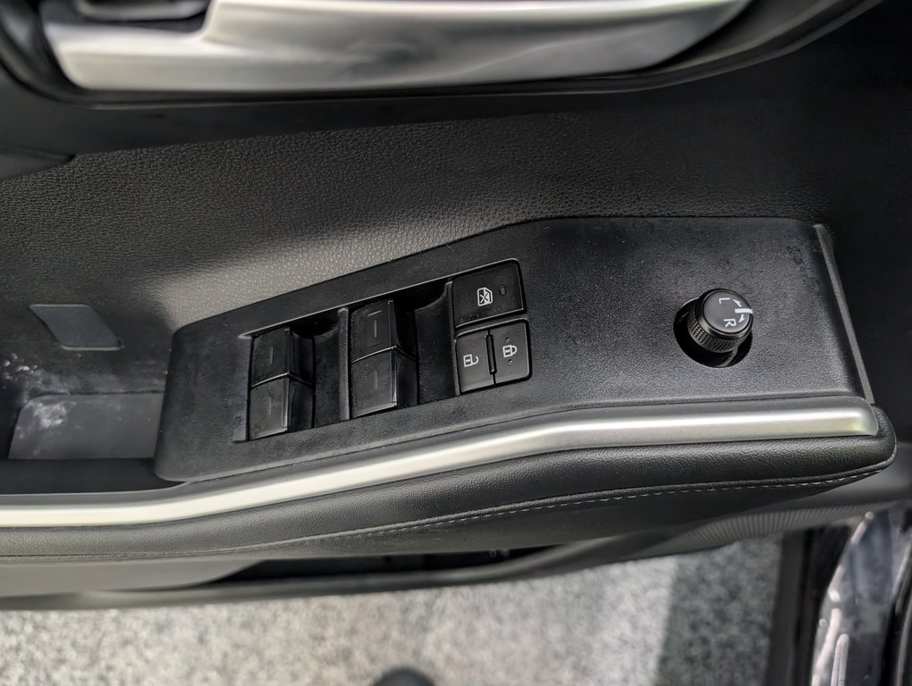 2025 Toyota Highlander hybrid XLE, AWD, in Magog, Quebec - 15 - w1024h768px