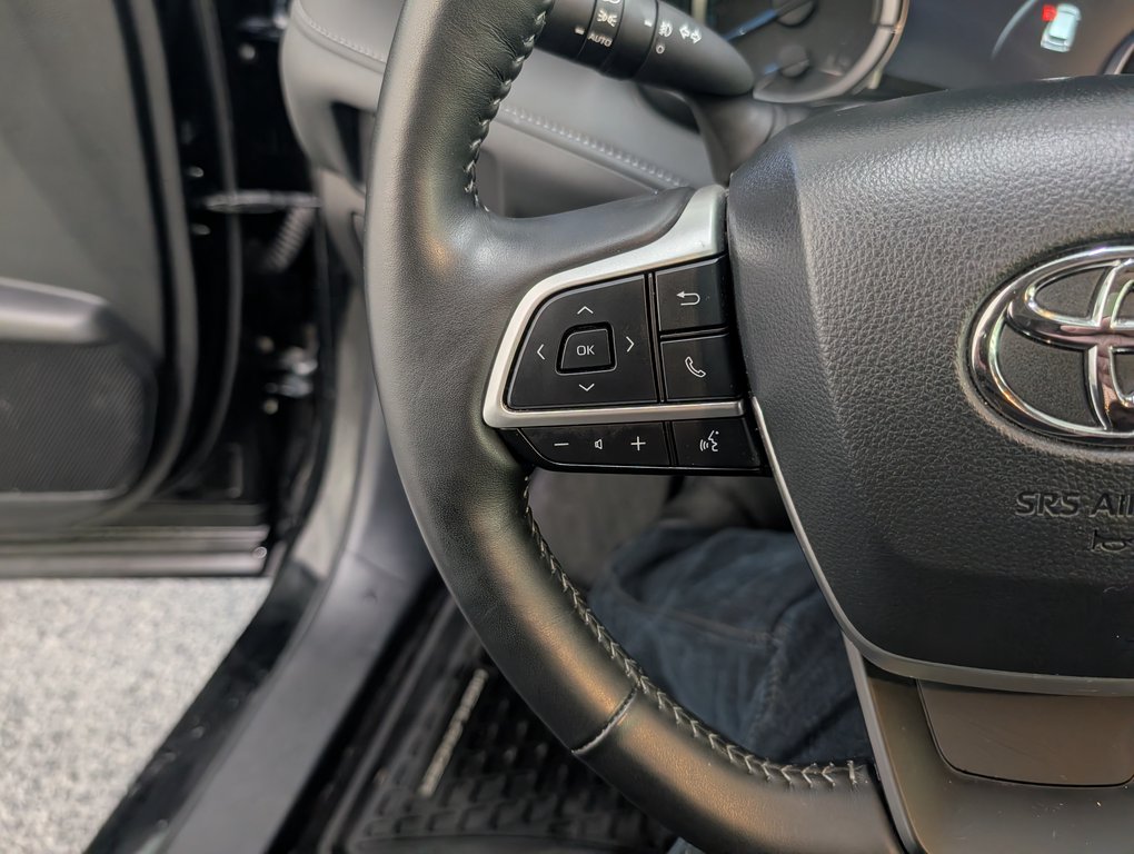 2025 Toyota Highlander hybrid XLE, AWD, in Magog, Quebec - 20 - w1024h768px