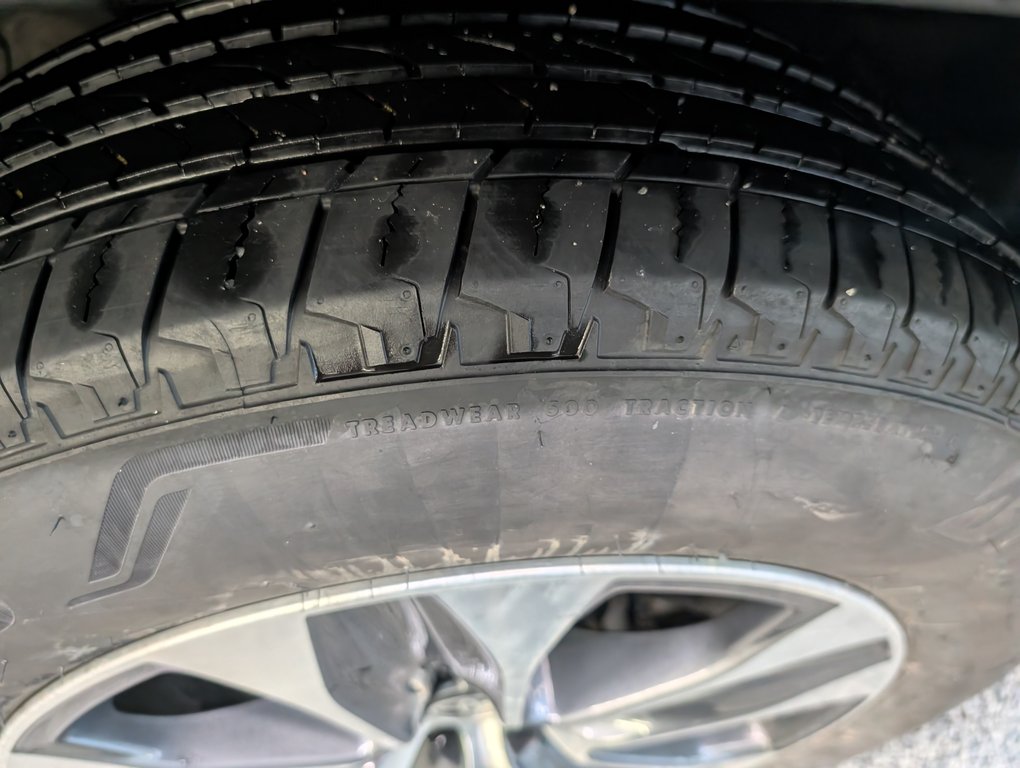 2025 Toyota Highlander hybrid XLE, AWD, in Magog, Quebec - 24 - w1024h768px