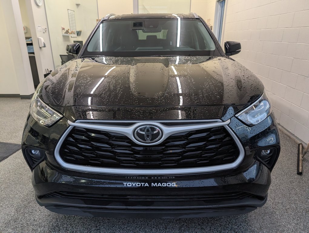 2025 Toyota Highlander hybrid XLE, AWD, in Magog, Quebec - 5 - w1024h768px