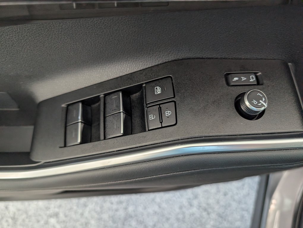 2026 Toyota Highlander Hybrid LIMITED AWD, in Magog, Quebec - 15 - w1024h768px
