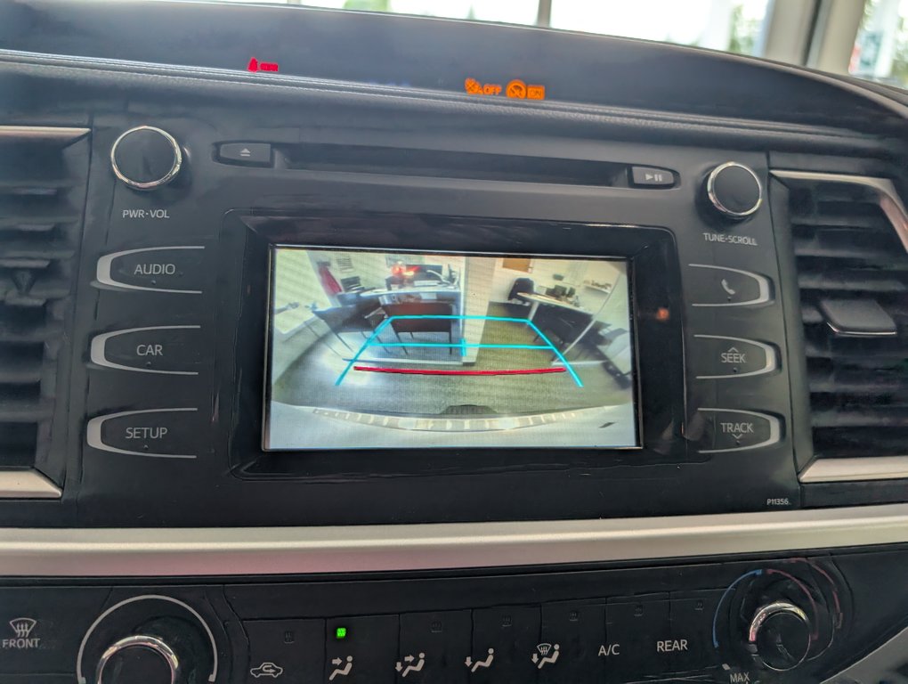 2017 Toyota Highlander LE AWD, in Magog, Quebec - 21 - w1024h768px