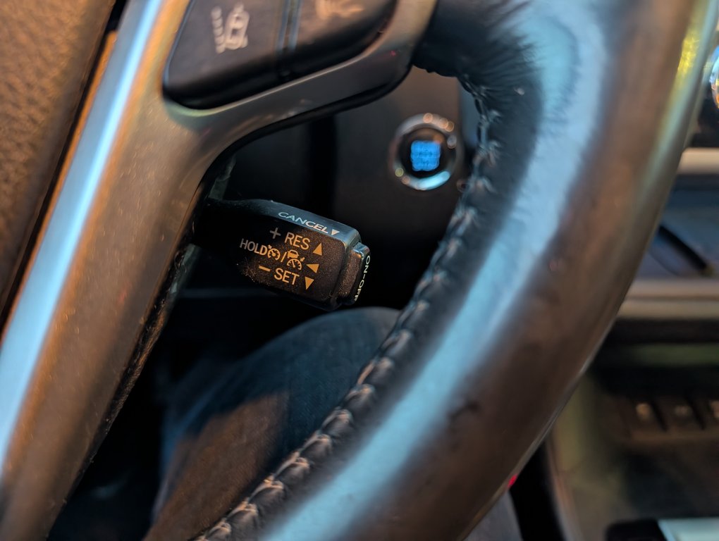 2017 Toyota Highlander Limited AWD, in Magog, Quebec - 23 - w1024h768px