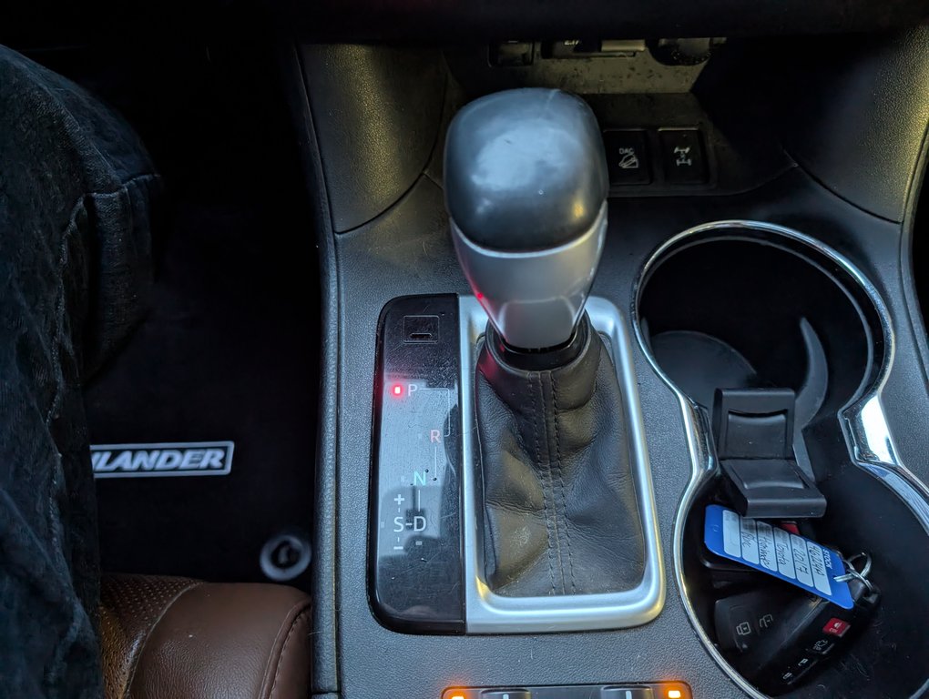 2017 Toyota Highlander Limited AWD, in Magog, Quebec - 19 - w1024h768px