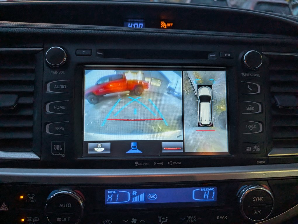 2017 Toyota Highlander Limited AWD, in Magog, Quebec - 25 - w1024h768px