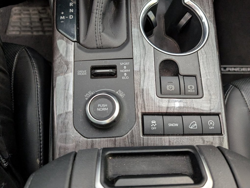 2020 Toyota Highlander Limited AWD, in Magog, Quebec - 18 - w1024h768px