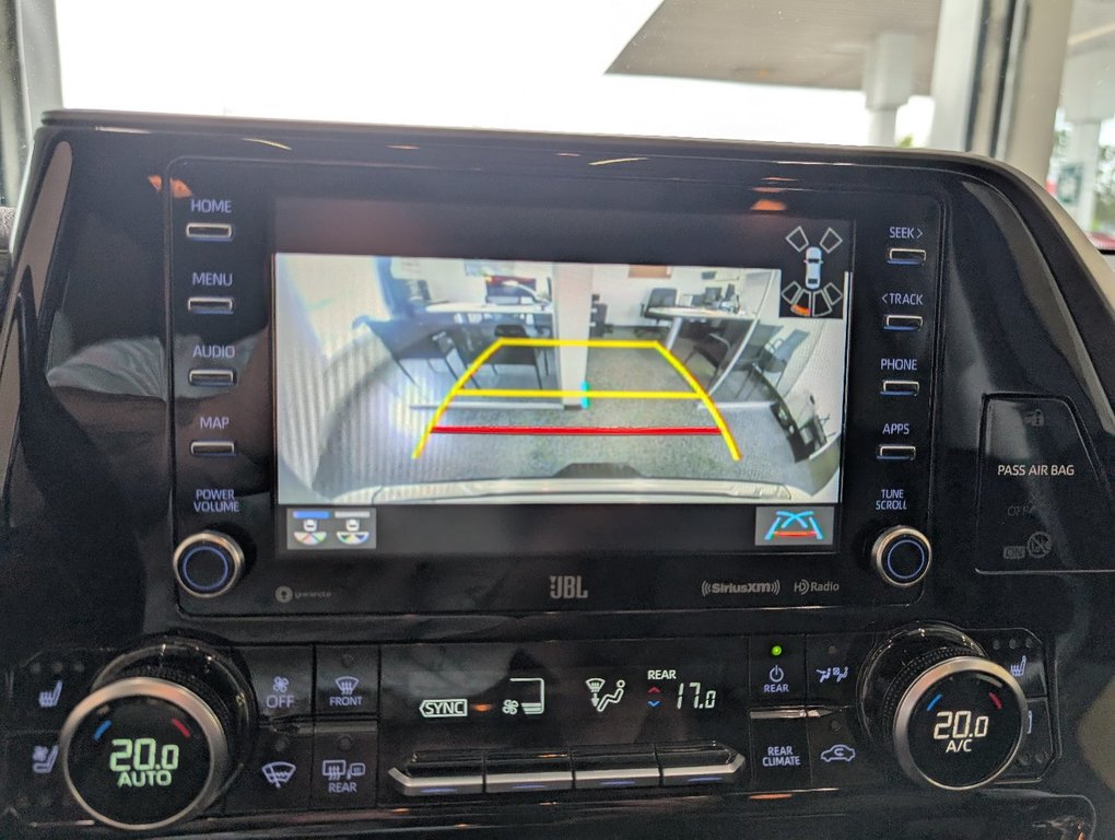 2020 Toyota Highlander Limited AWD, in Magog, Quebec - 25 - w1024h768px