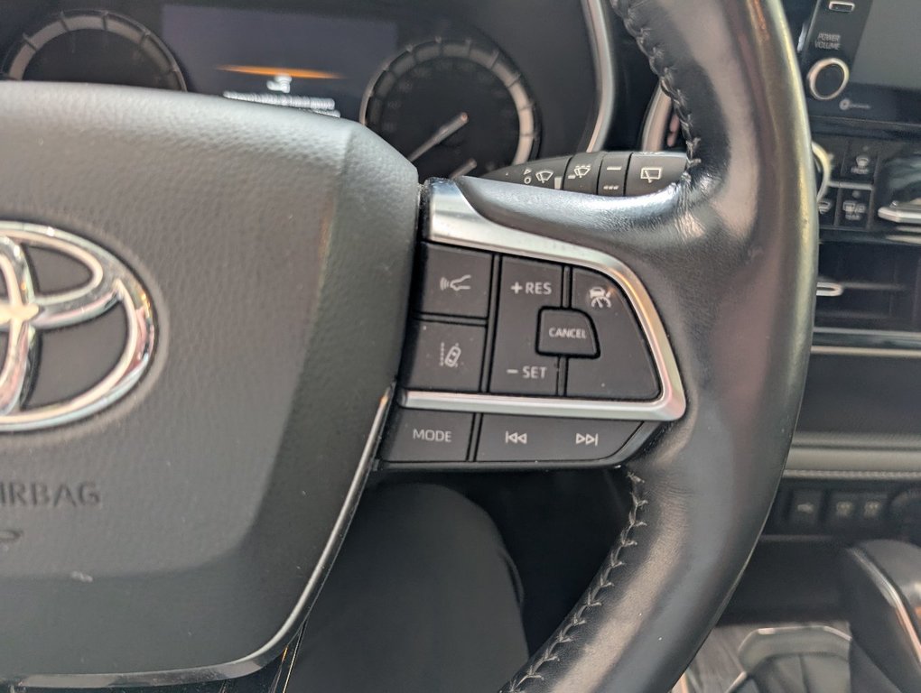 2020 Toyota Highlander Limited AWD, in Magog, Quebec - 23 - w1024h768px