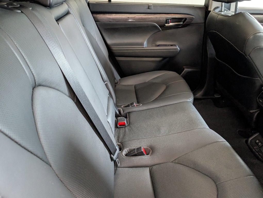 2020 Toyota Highlander Limited AWD, in Magog, Quebec - 8 - w1024h768px