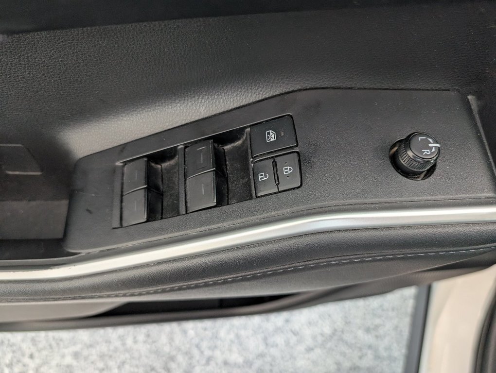 Toyota Highlander LE AWD 2020 à Magog, Québec - 15 - w1024h768px