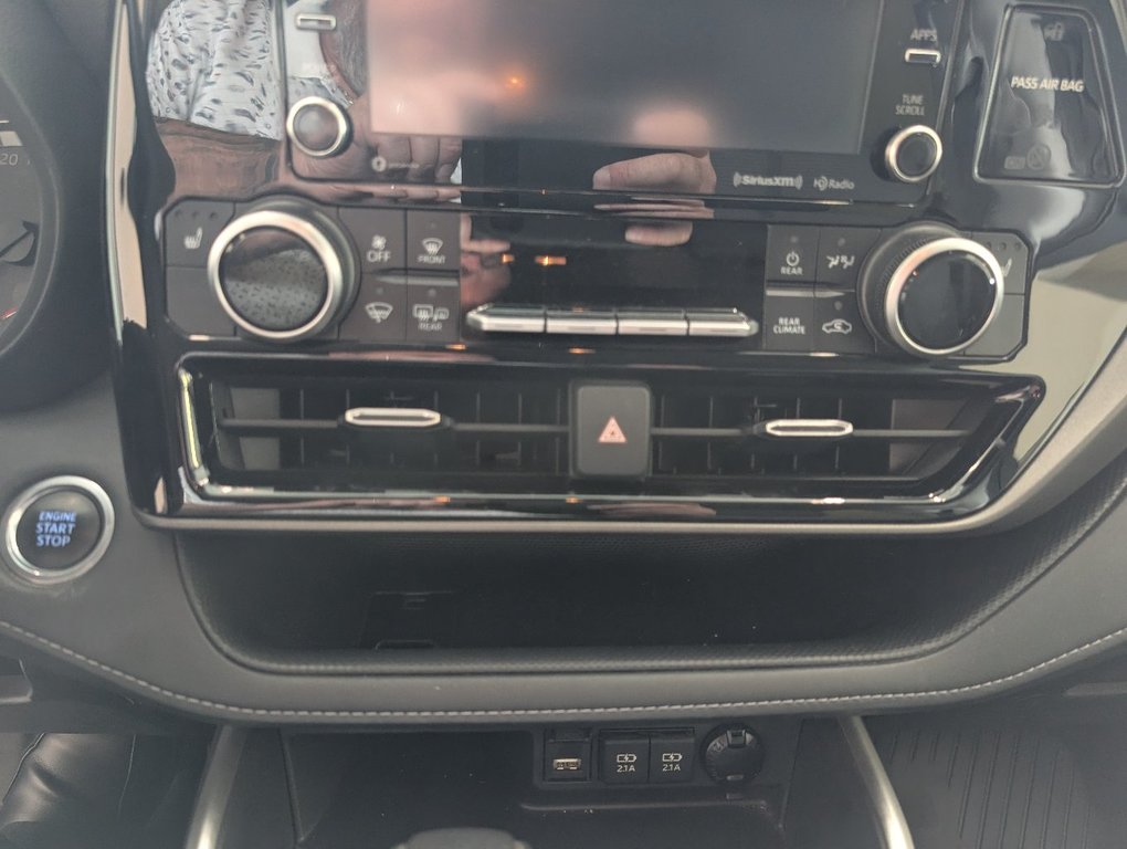 Toyota Highlander LE AWD 2020 à Magog, Québec - 20 - w1024h768px