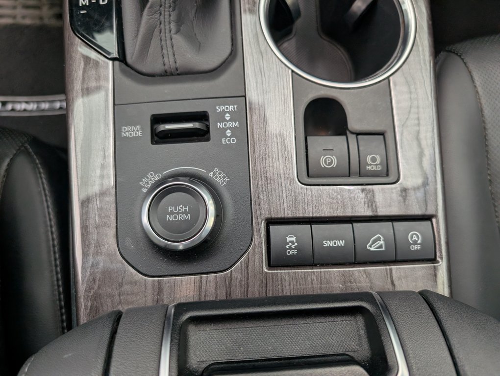 Toyota Highlander Limited AWD, 2020 à Magog, Québec - 15 - w1024h768px