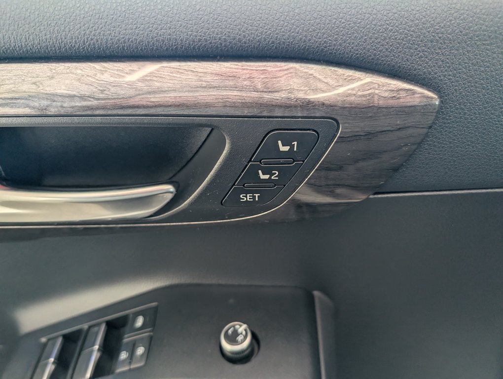 Toyota Highlander Limited AWD, 2020 à Magog, Québec - 14 - w1024h768px