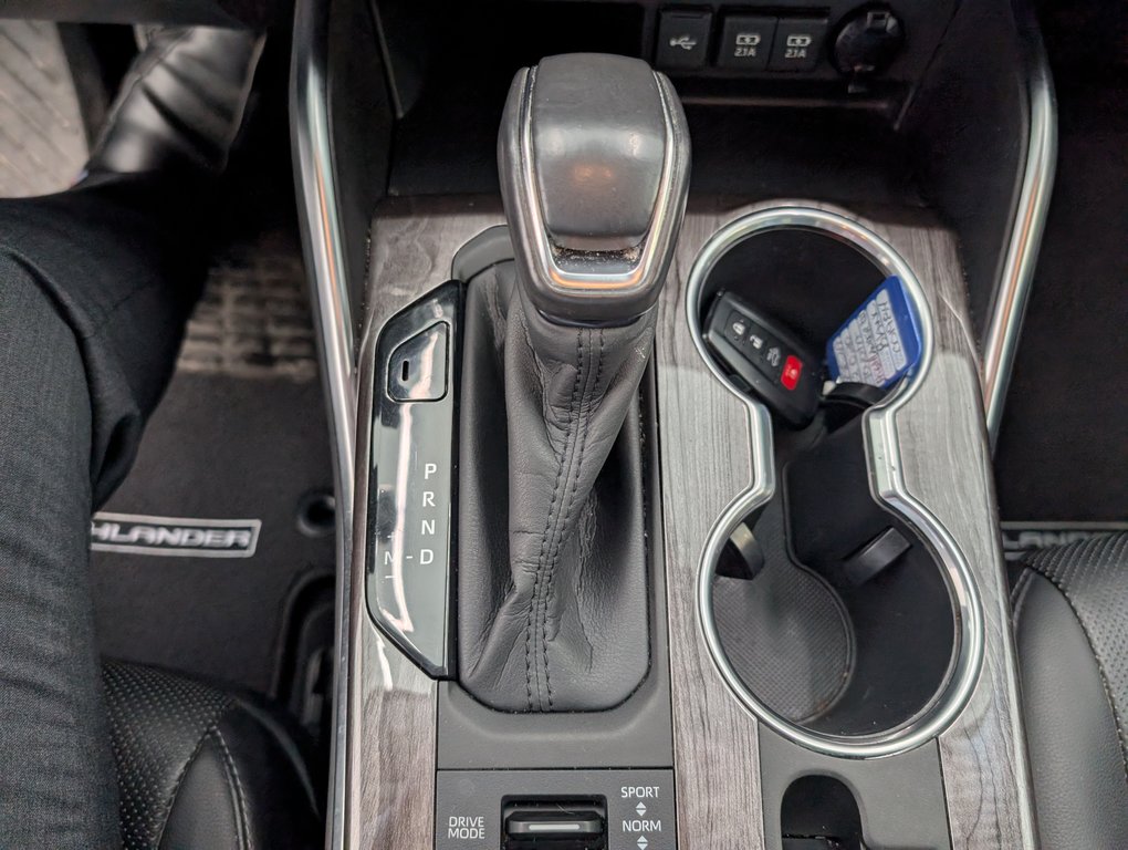 Toyota Highlander Limited AWD, 2020 à Magog, Québec - 17 - w1024h768px