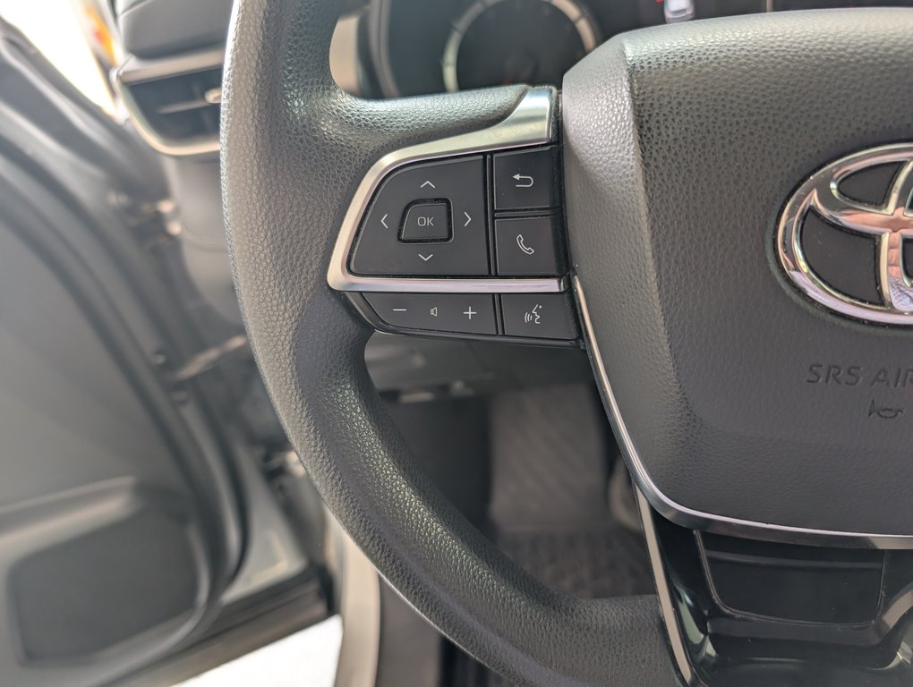 Toyota Highlander LE AWD 2020 à Magog, Québec - 19 - w1024h768px