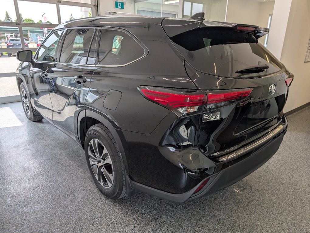 2021 Toyota Highlander XLE AWD, in Magog, Quebec - 5 - w1024h768px