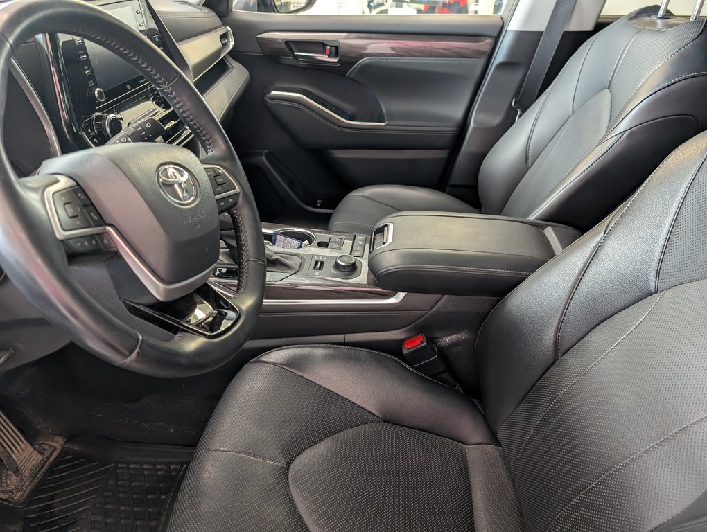 2022 Toyota Highlander Limited AWD, GARANTIE JUSQU EN 2026, in Magog, Quebec - 10 - w1024h768px