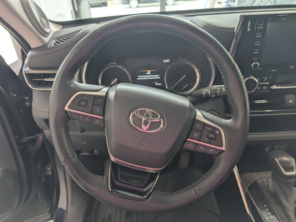 2022 Toyota Highlander Limited AWD, GARANTIE JUSQU EN 2026, in Magog, Quebec - 15 - w1024h768px